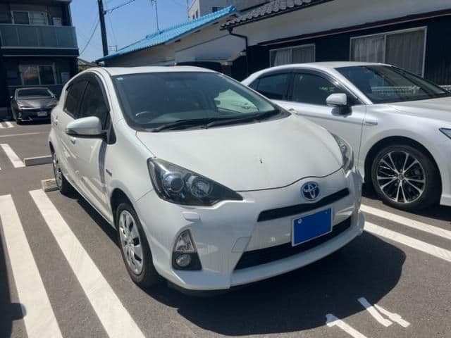 Car image 1