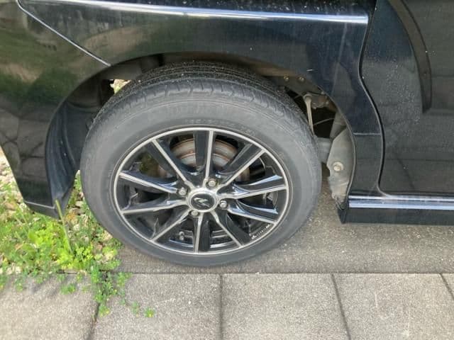 Car thumbnail 4