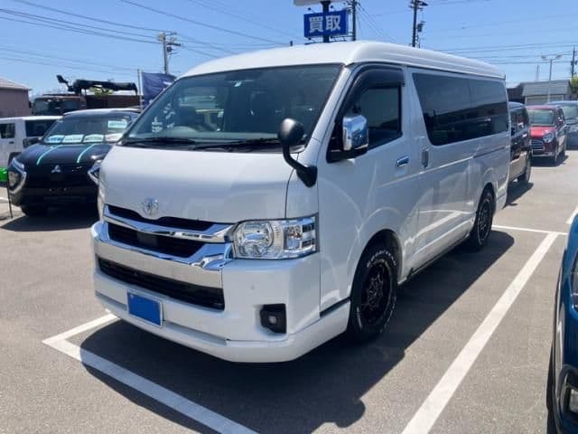 Car image 1