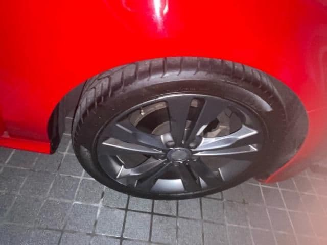 Car thumbnail 4