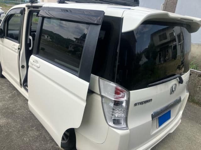 Car thumbnail 4