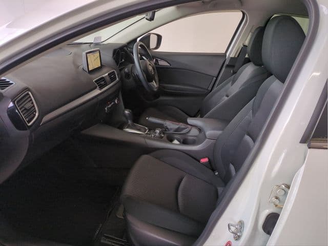 Car thumbnail 4