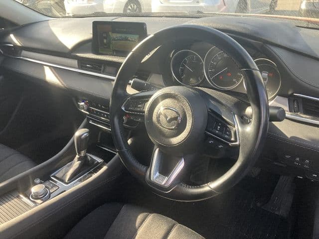Car thumbnail 4