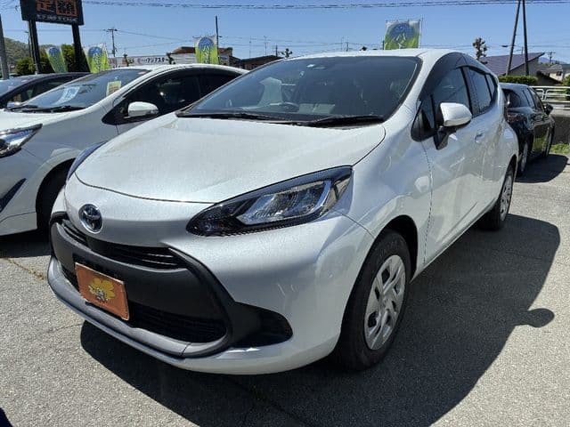 Car image 1