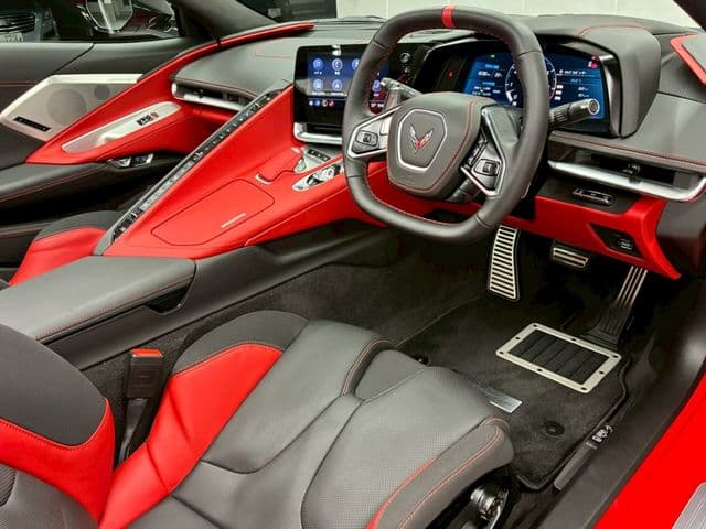 Car thumbnail 3