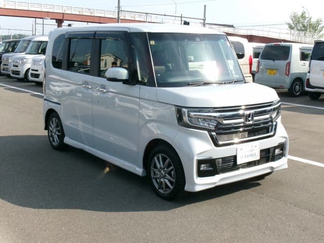 Car thumbnail 3