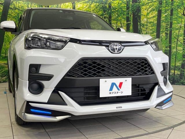 Car thumbnail 3
