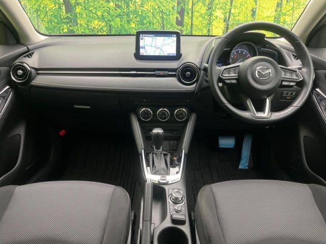 Car thumbnail 2