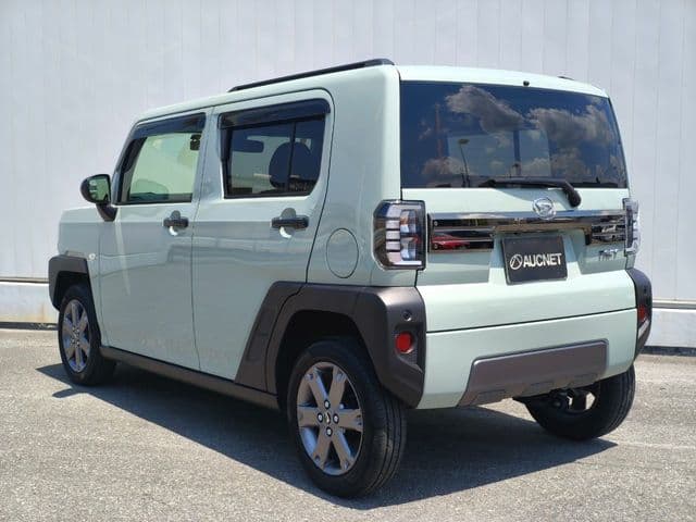 Car thumbnail 3