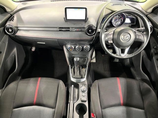 Car thumbnail 3