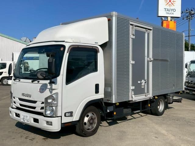 ISUZU