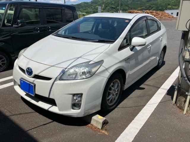 Car thumbnail 3