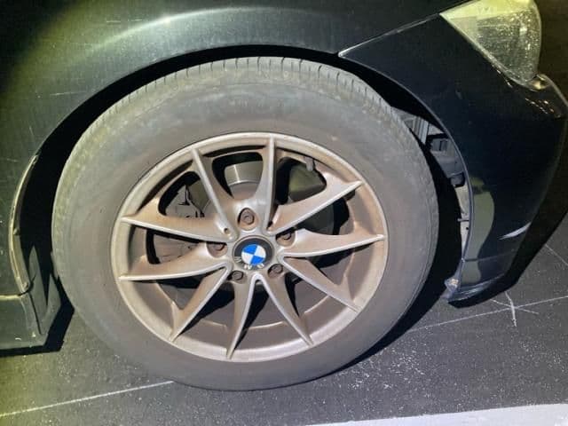 Car thumbnail 3