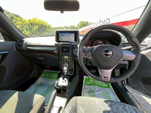 Car thumbnail 3
