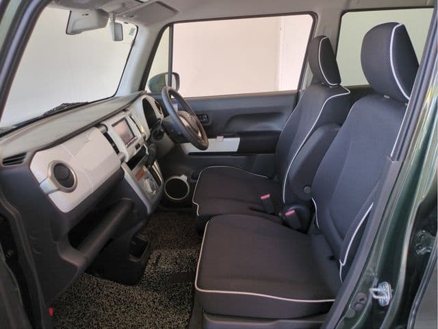 Car thumbnail 4