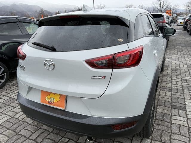 Car thumbnail 3