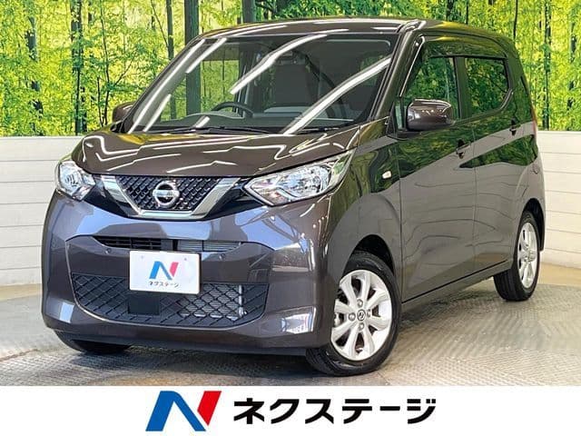 NISSAN