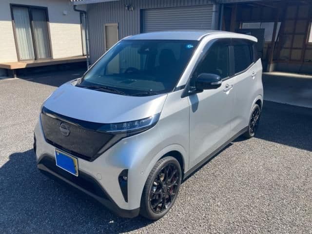 NISSAN