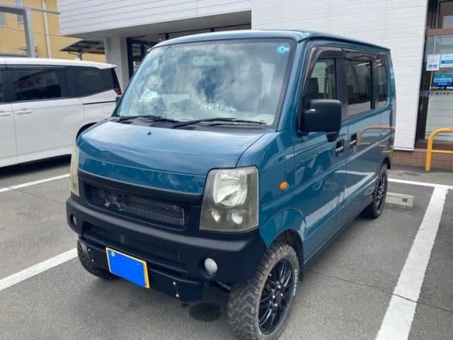 SUZUKI