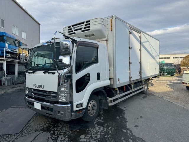 ISUZU