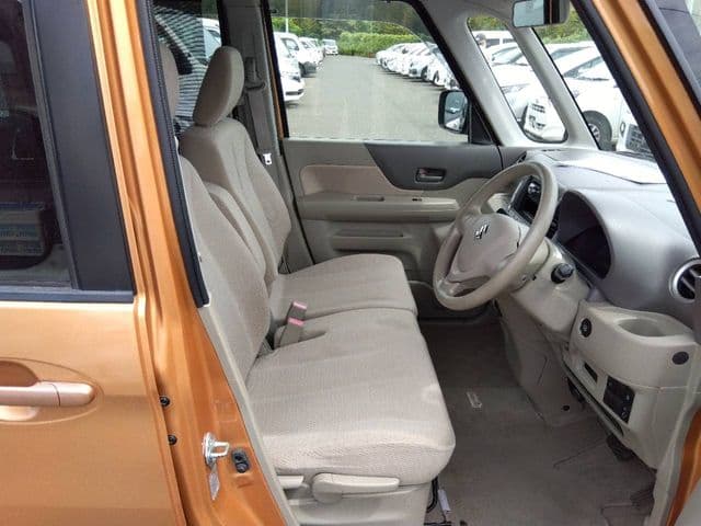 Car thumbnail 4