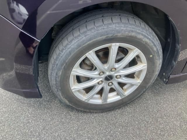 Car thumbnail 4