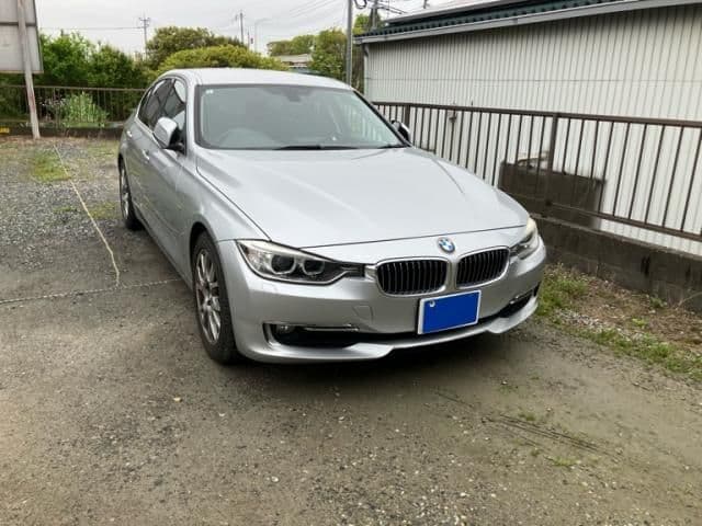 Car thumbnail 3