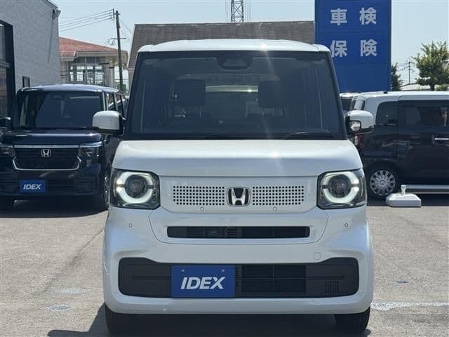 Car thumbnail 4
