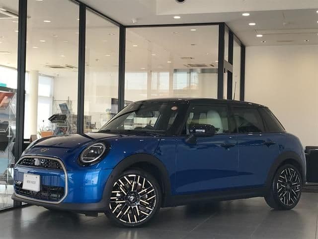 Car image 1