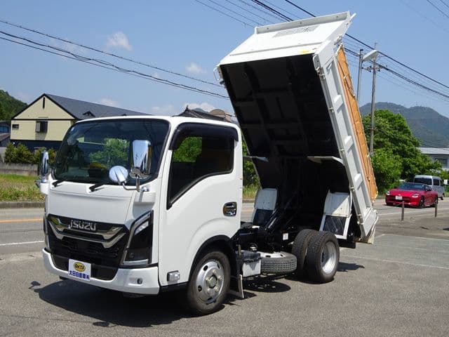 ISUZU