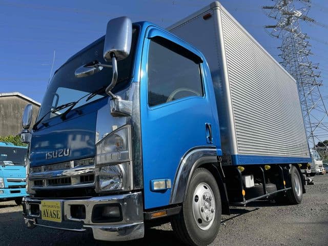ISUZU