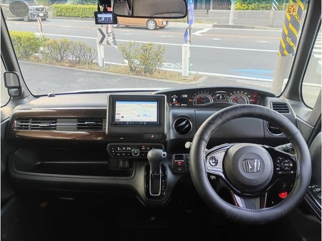 Car thumbnail 3