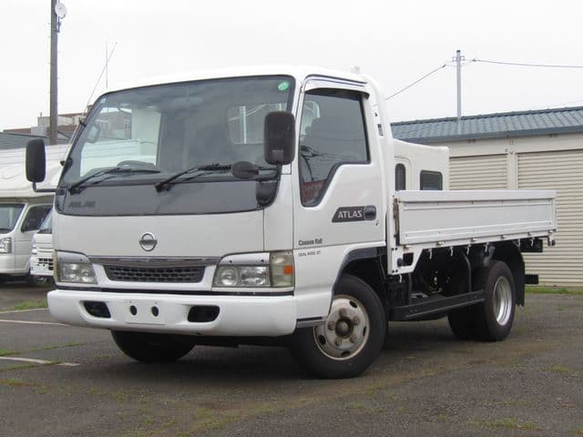 NISSAN