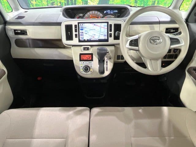 Car thumbnail 4