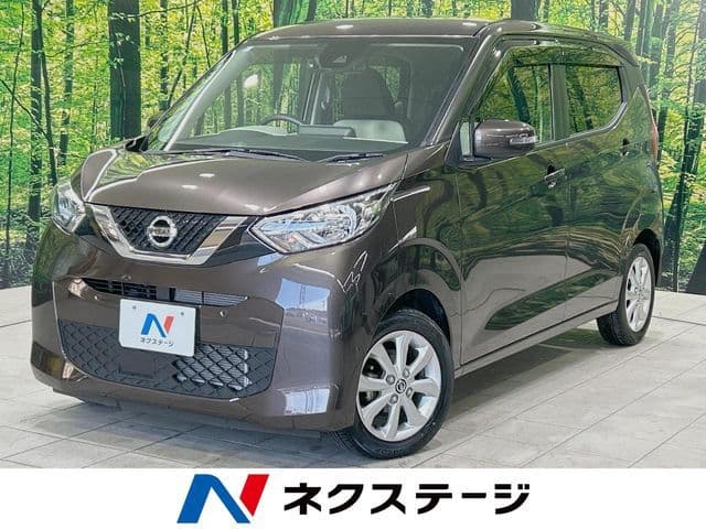 NISSAN