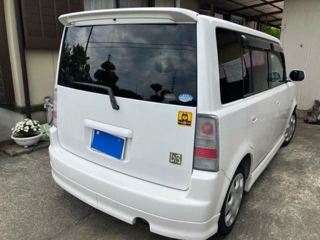 Car thumbnail 4