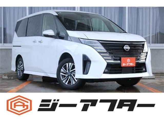 NISSAN