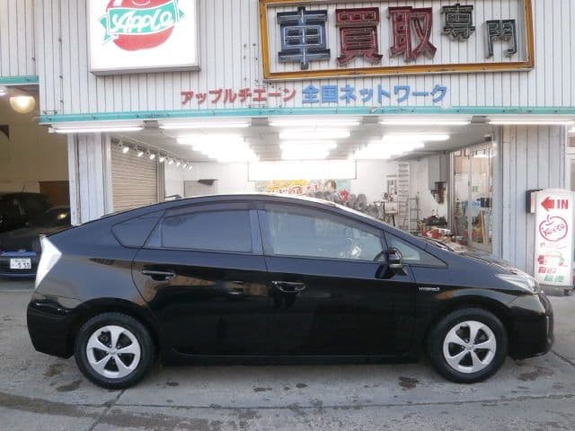 Car thumbnail 4
