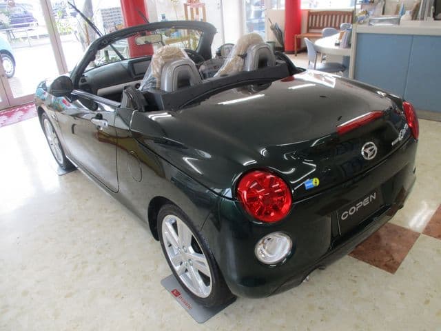 Car thumbnail 3