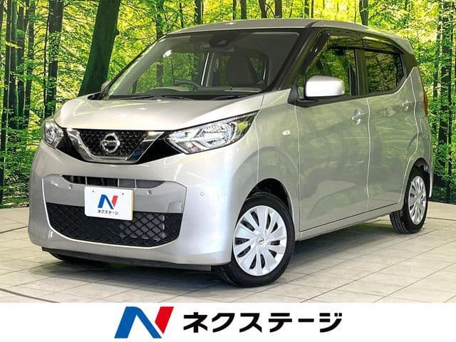 NISSAN