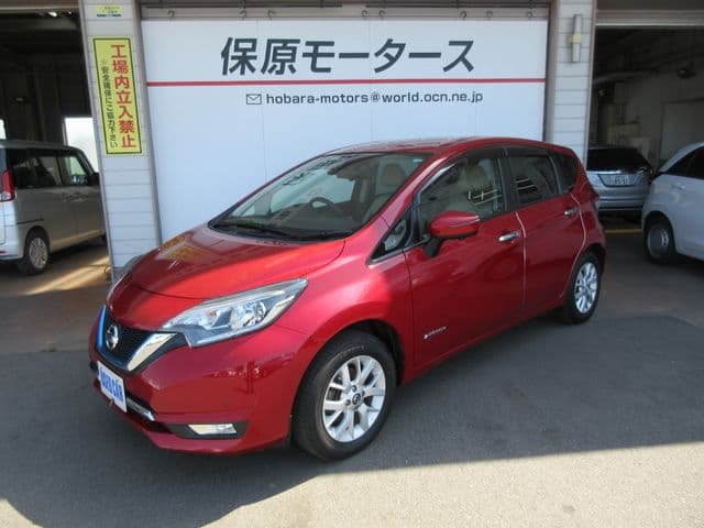 NISSAN