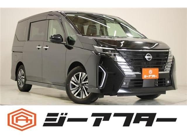 NISSAN