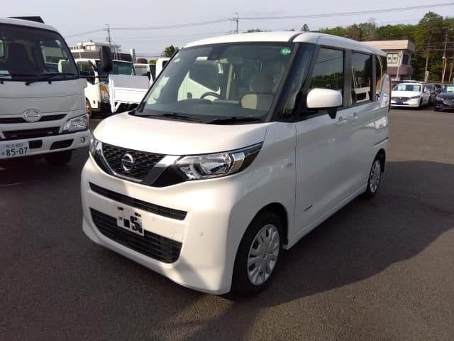 NISSAN