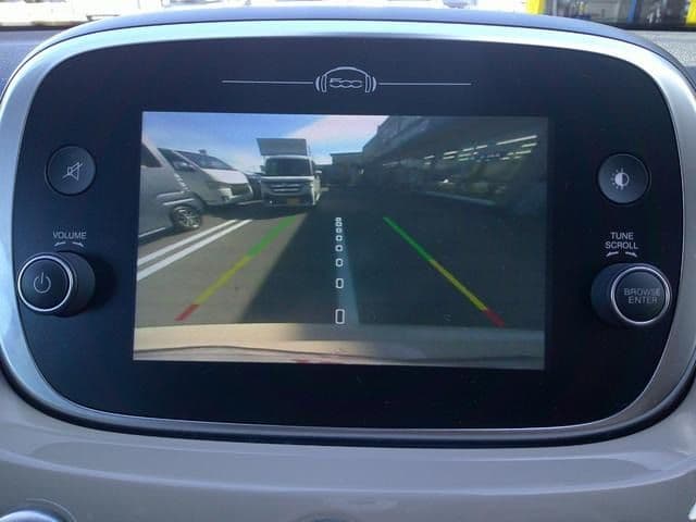 Car thumbnail 3
