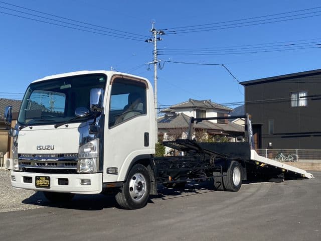 ISUZU