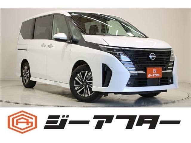 NISSAN