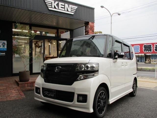 Car image 1