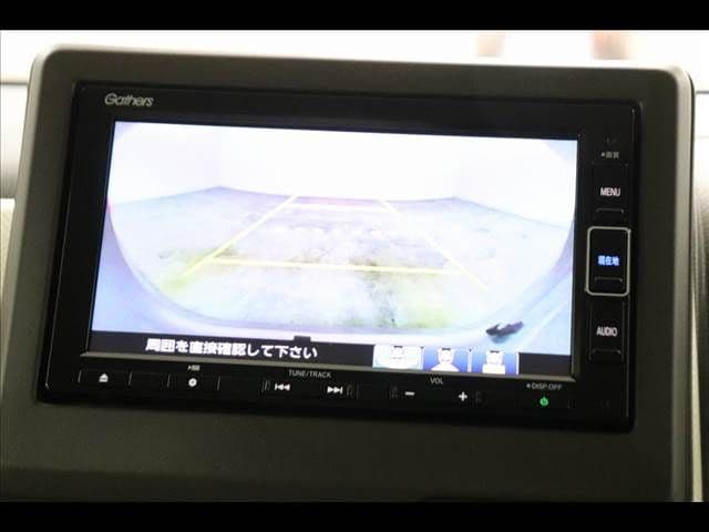 Car thumbnail 3