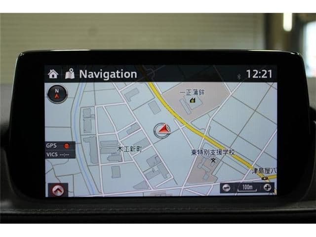 Car thumbnail 3