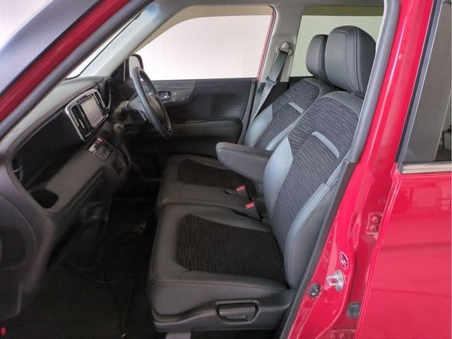 Car thumbnail 4